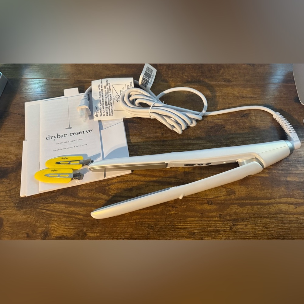 Drybar Reserve Vibrating Styling Iron
